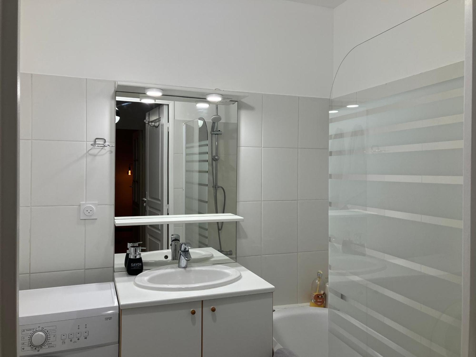 Appartement Avec Parking & Linge Inclus & Local Velos Блуа Екстер'єр фото